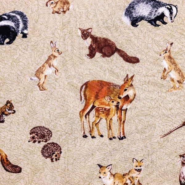 New Forest: 3153-V03 Scatter Animals - Beige - Fashion n Fabrics